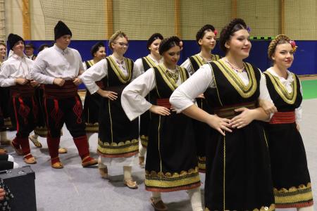 11. MEDNARODNI FOLKLORNI FESTIVAL RAKEK 03 FOTO LJUBO VUKELIČ